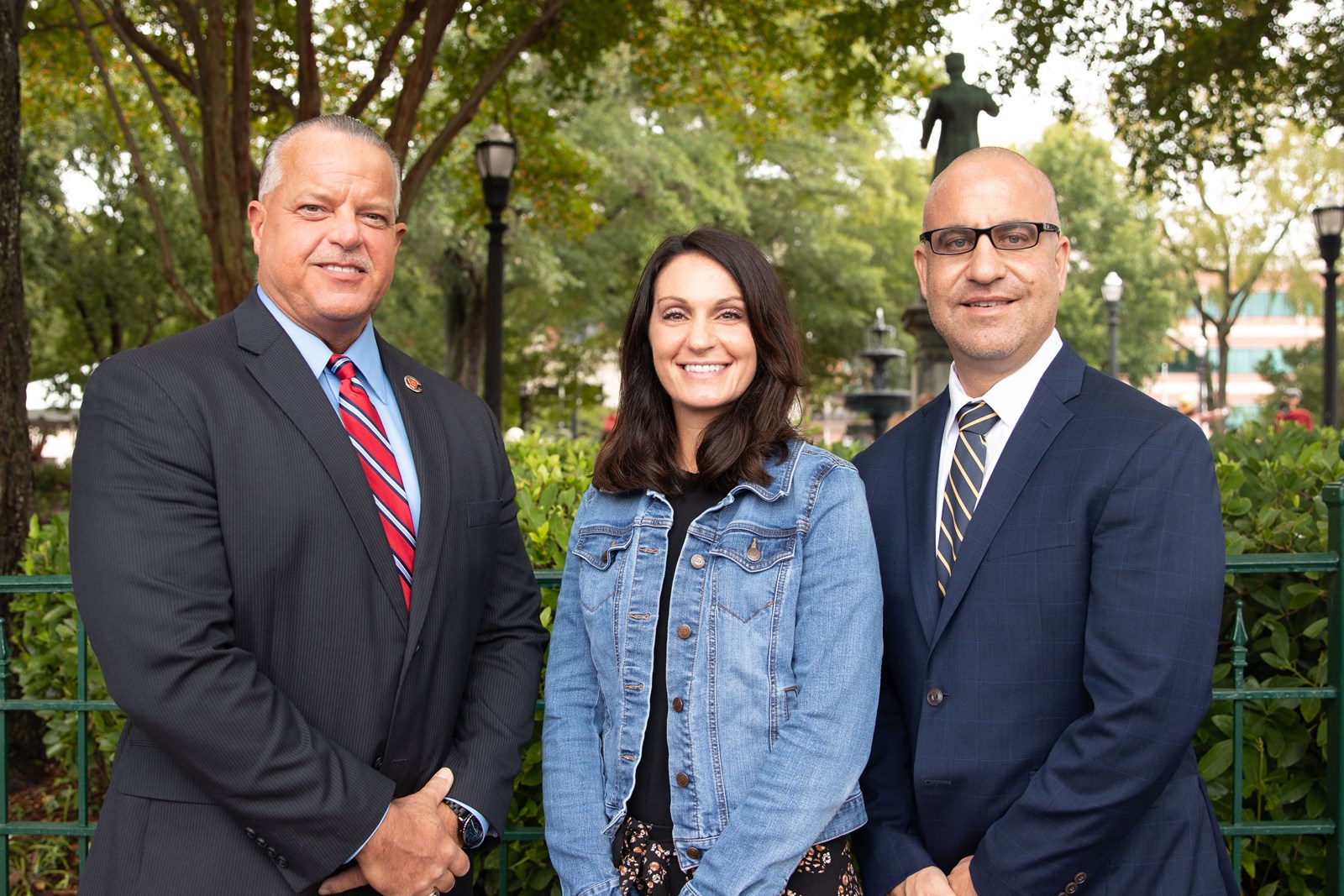 Superintendent%20Ragsdale%20and%20Osborne%20Principal%20Josh%20Morreale%20join%20Cobb%20Schools%20TOTY%20Beth%20Foster%20at%20the%20annual%20handprint%20unveiling%20on%20Marietta%20Square-4.jpg