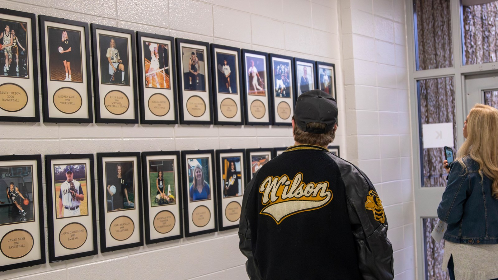 Sprayberry Alumni Stroll the Halls Filled with Memories Ahead of Ed