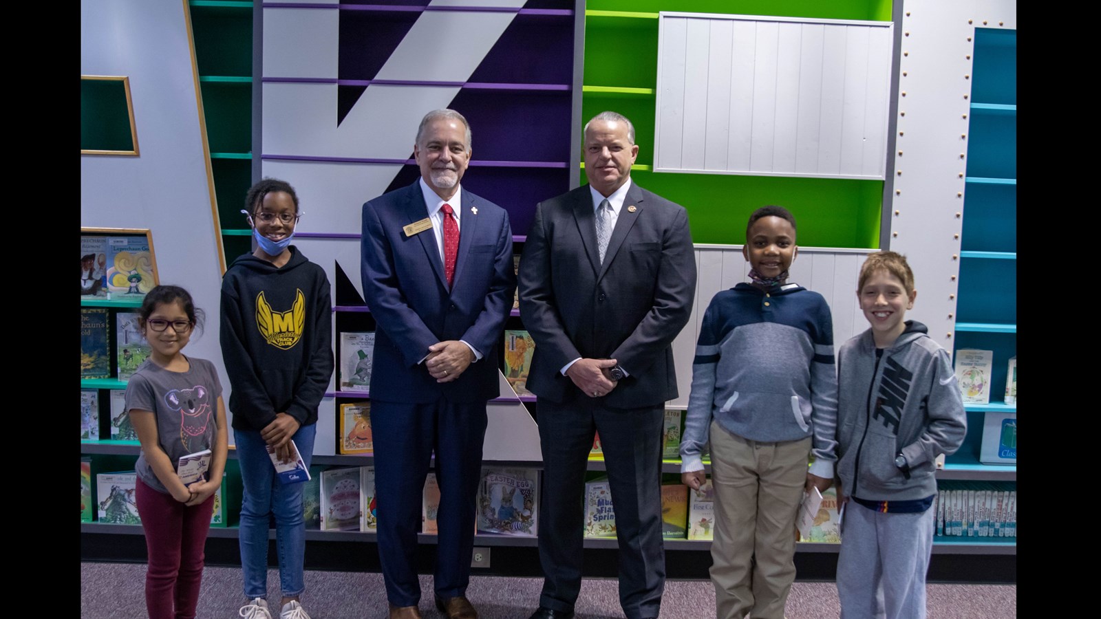 State School Superintendent Richard Woods and Cobb Schools Superintendent Chris Ragsdale visit with students at Baker Elementary School.